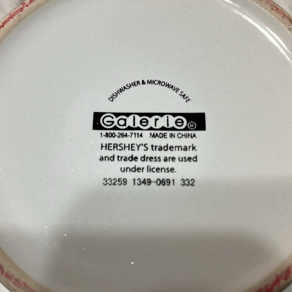 28 oz  Hershey’s Cocoa/Hot Chocolate  Mug - Picture 5 of 6